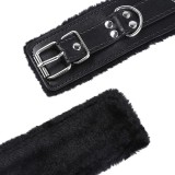 Fetish Gefütterte Handfesseln von Ohmama Fetish | Fesselliebe.de
