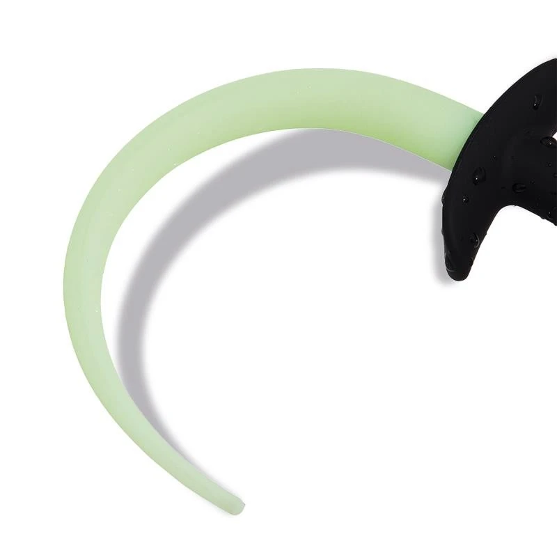 Im Dunkeln leuchtender Hundeschwanz-Po Plug von Intoyou Shining Line kaufen | Fesselliebe