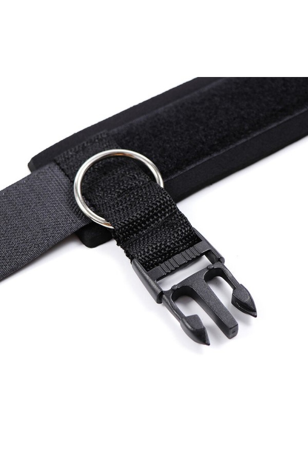 Handgelenkfesseln aus Neopren mit Klettverschluss von Ohmama Fetish kaufen | Fesselliebe