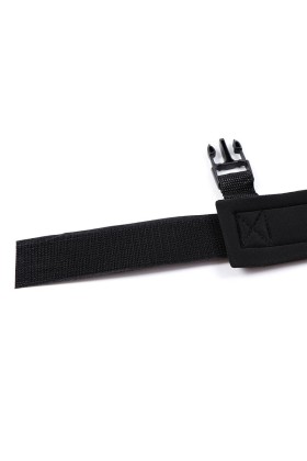 Handgelenkfesseln aus Neopren mit Klettverschluss von Ohmama Fetish kaufen | Fesselliebe