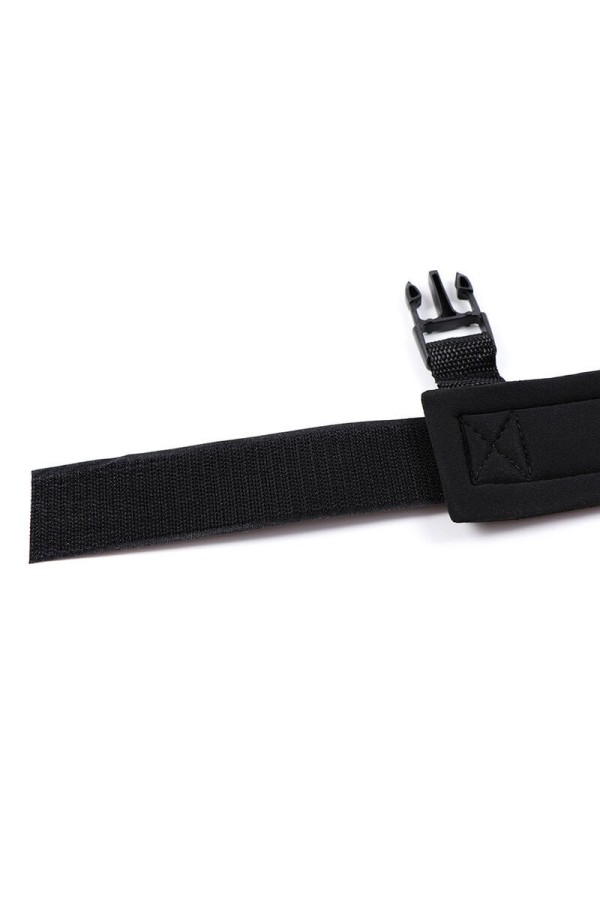 Handgelenkfesseln aus Neopren mit Klettverschluss von Ohmama Fetish kaufen | Fesselliebe