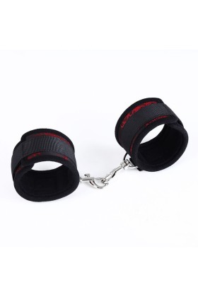 Scandal Handgelenk-Handschellen von Ohmama Fetish kaufen | Fesselliebe