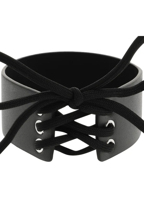 Handgefertigtes Halsband Vegan Kunstleder von Coquette Accessories kaufen - Fesselliebe