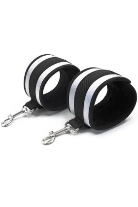 Grau Handgelenkmanschetten von Ohmama Fetish kaufen | Fesselliebe