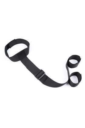 Handschellen und Nylonkragen von Ohmama Fetish kaufen | Fesselliebe