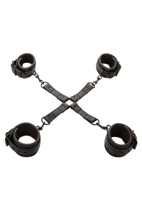 Nocturnal Hog Tie Connector Cuero Einstellbar Schwarz von Calexotics kaufen | Fesselliebe