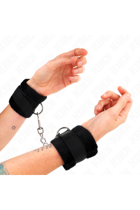 Beginner Pelzhandmanschetten Schwarz 30 X 7 cm von Kink Wrist Restraint kaufen | Fesselliebe