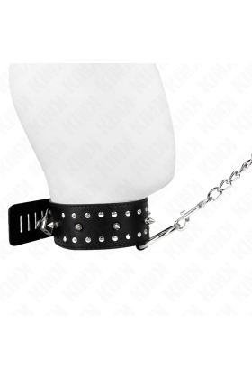 Halskette mit Leine 65 cm mit Silbernen Nieten Modell 1 Verstellbar 36-43 cm X 5 cm von Kink Collar & Gag kaufen | Fesselliebe