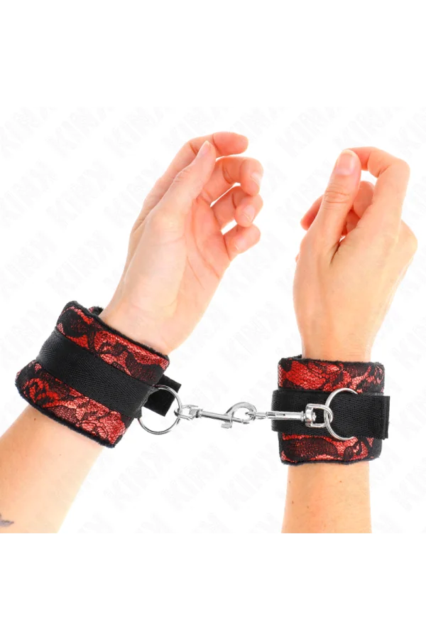 Kurze Handgelenksfesseln aus Samtspitze und Nylonfessel Rot/Schwarz 23 X 6,5 cm von Kink Wrist Restraint