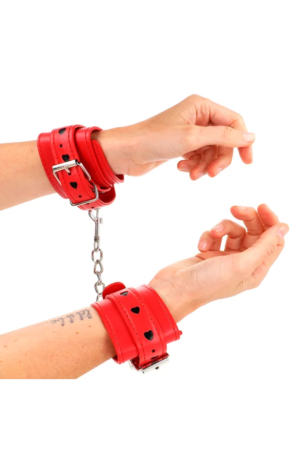 Rote Handgelenksfesseln mit Schwarzer Herzeinlage, verstellbar 21-28 cm X 5,5 cm von Kink Wrist Restraint