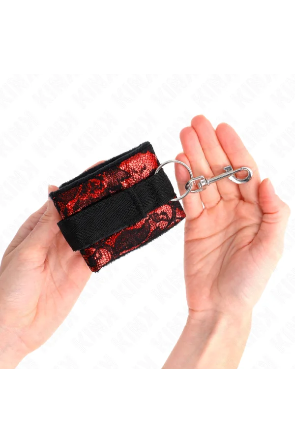 Scandal Handgelenksfesseln Rot-Schwarz von Kink Wrist Restraint