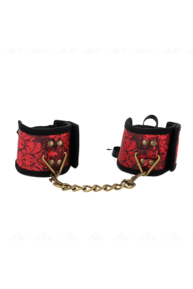 Scandal Handgelenksfesseln Rot-Schwarze Spitzendetails 24,5 cm X 6,5 cm von Kink Wrist Restraint kaufen | Fesselliebe
