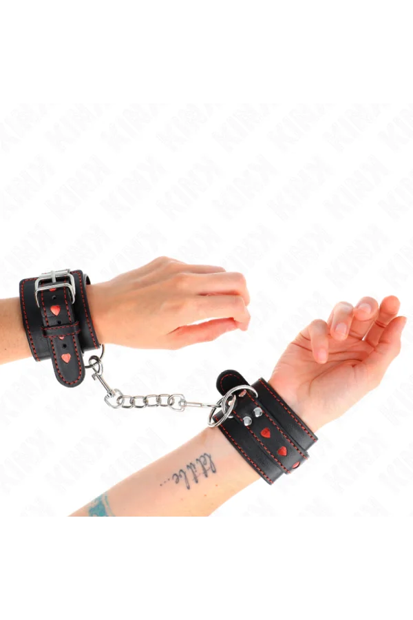 Schwarze Handgelenkfesseln mit Roter Herzeinlage, verstellbar 21-28 cm X 5,5 cm von Kink Wrist Restraint