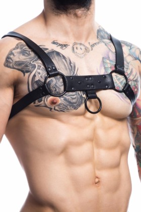 Schwarzer Brust-Harness 01 von Cut4Men kaufen | Fesselliebe