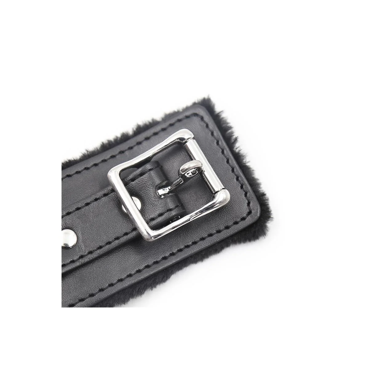 Halsband mit Metallleine Schwarz von Latetobed Bdsm Line kaufen | Fesselliebe