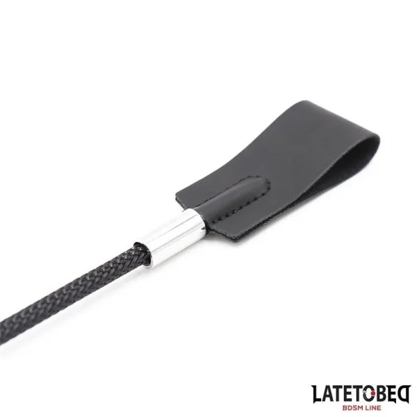 KLASSISCHE PEITSCHE, SCHWARZ, 45 CM VON LATETOBED BDSM LINE