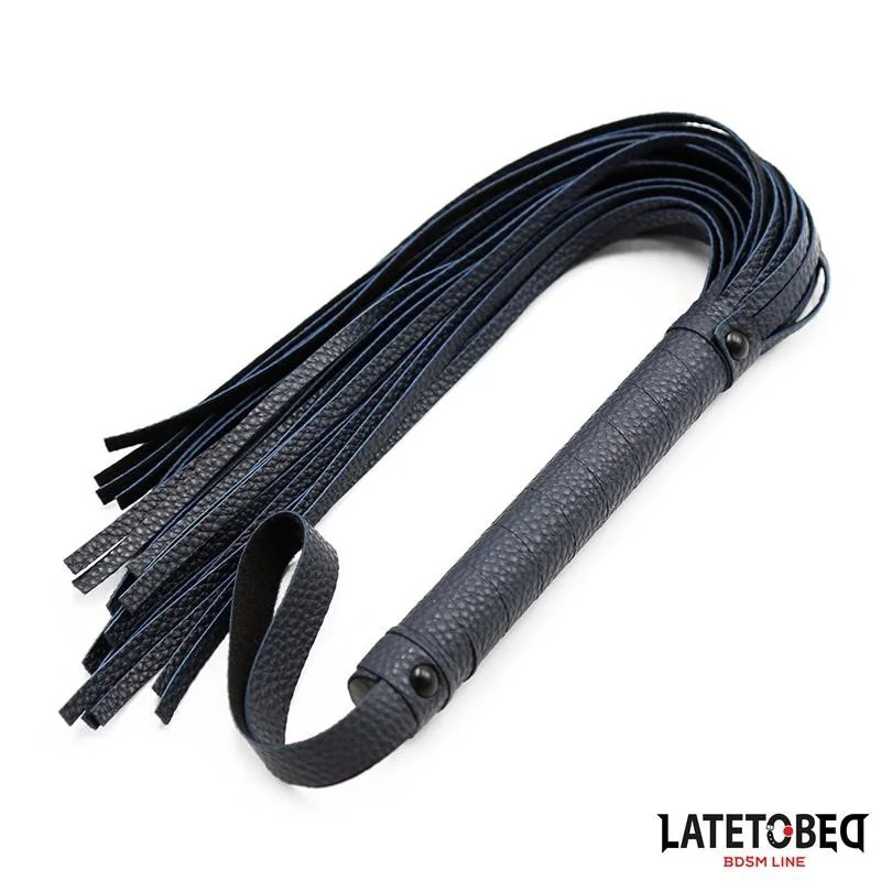 DUNKELBLAUER FLOGGER VON LATETOBED BDSM LINE 2