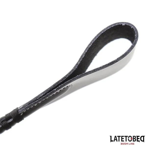 KLASSISCHE PEITSCHE, SCHWARZ, 60 CM VON LATETOBED BDSM LINE