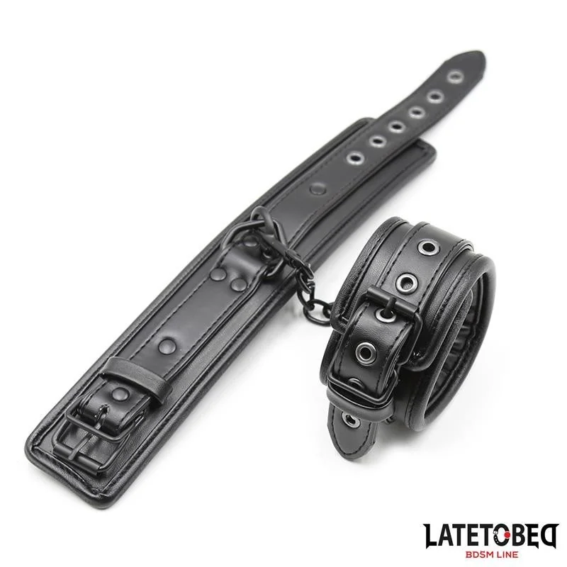 GEPOLSTERTE HANDSCHELLEN, VERSTELLBAR VON LATETOBED BDSM LINE 2