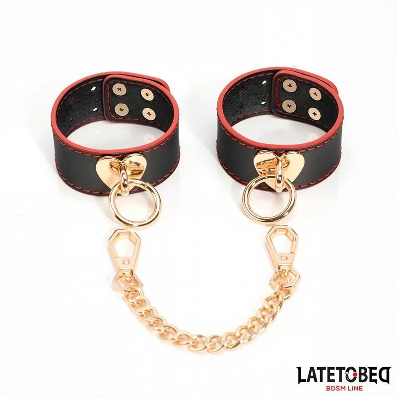 FUSSFESSELN MIT GOLDENER KETTE VON LATETOBED BDSM LINE 2