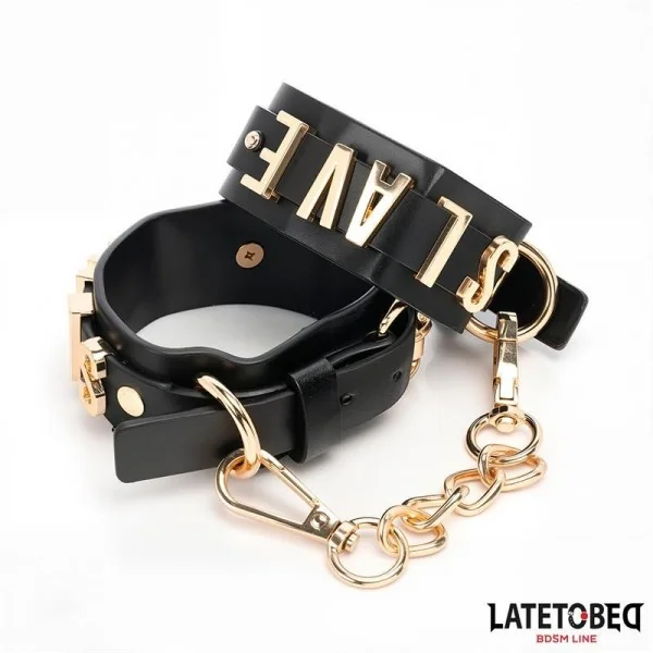 SLAVE-FUSSFESSELN MIT GOLDENER KETTE VON LATETOBED BDSM LINE