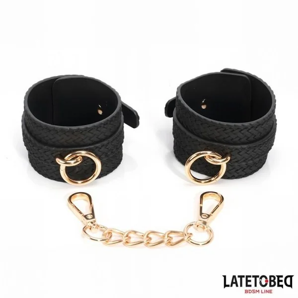 HANDFESSELN MIT WEBMUSTER GOLDENE KETTE VON LATETOBED BDSM LINE
