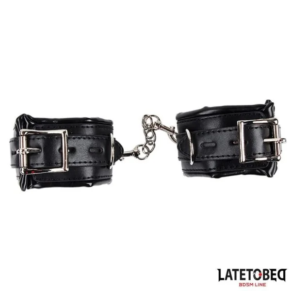 SCHAUMSTOFF-FUSSFESSEL VON LATETOBED BDSM LINE