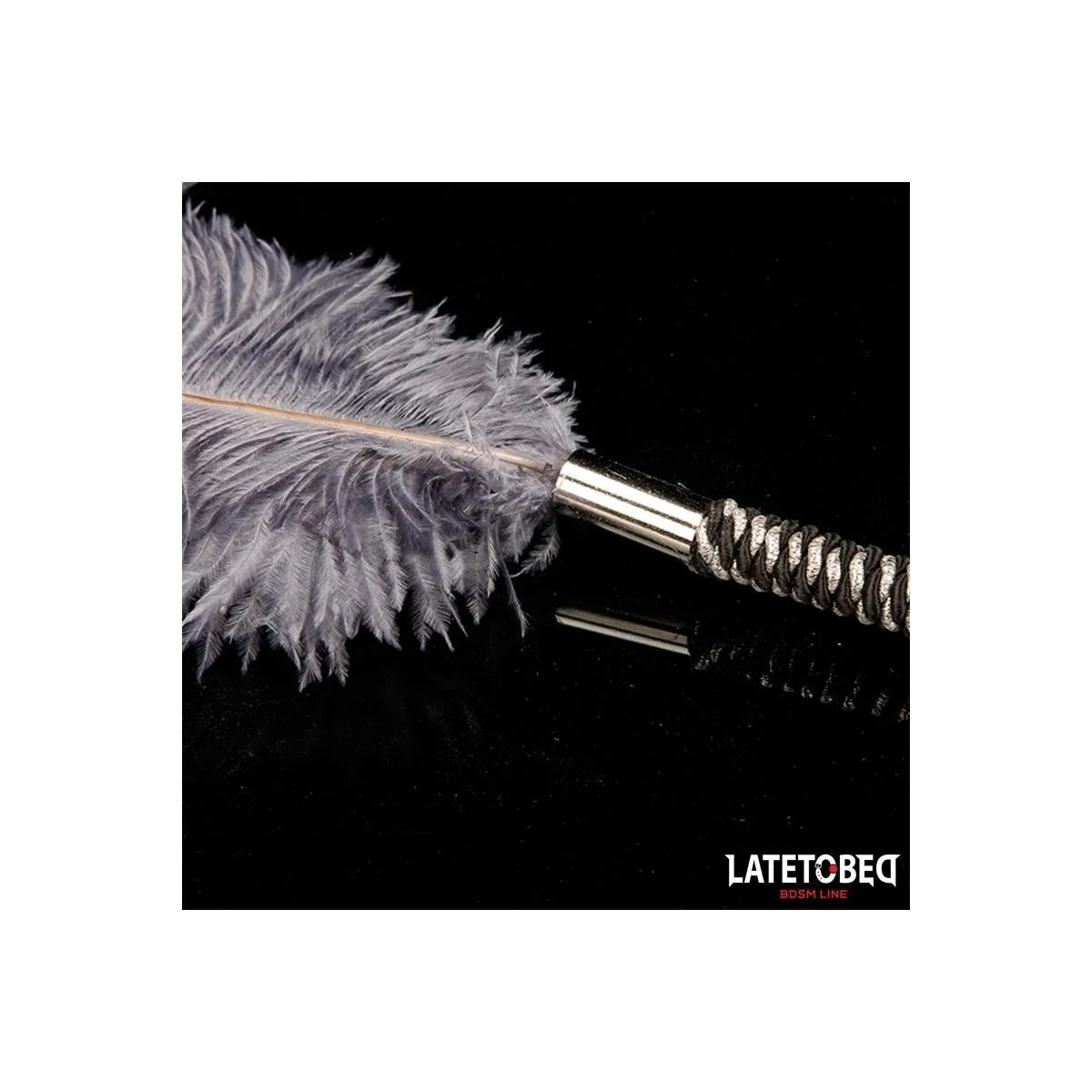 STRAUSSENFEDER 44 CM VON LATETOBED BDSM LINE