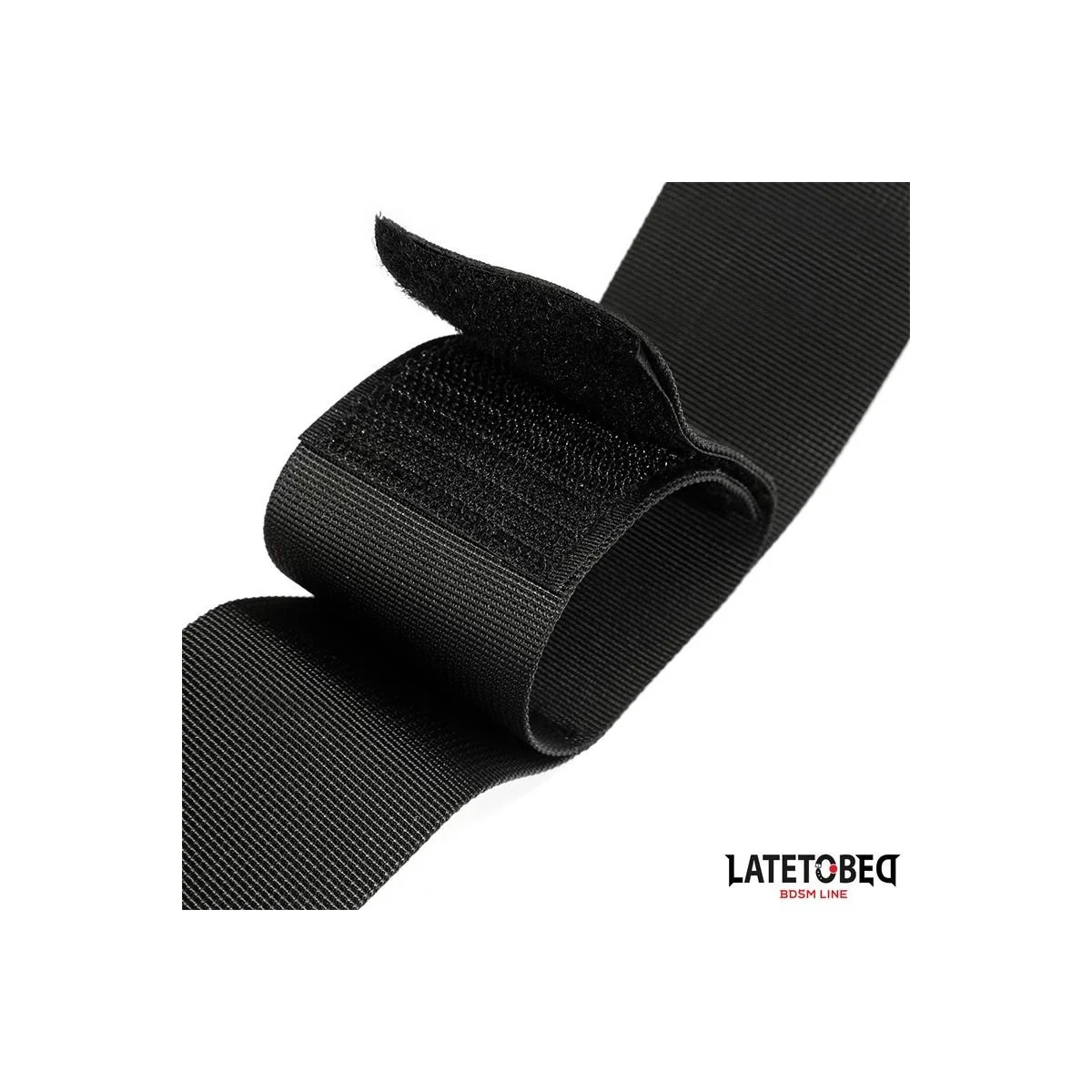 HÜFTBAND UND KLETTVERSCHLUSS-HANDGELENKMANSCHETTE VON LATETOBED BDSM LINE