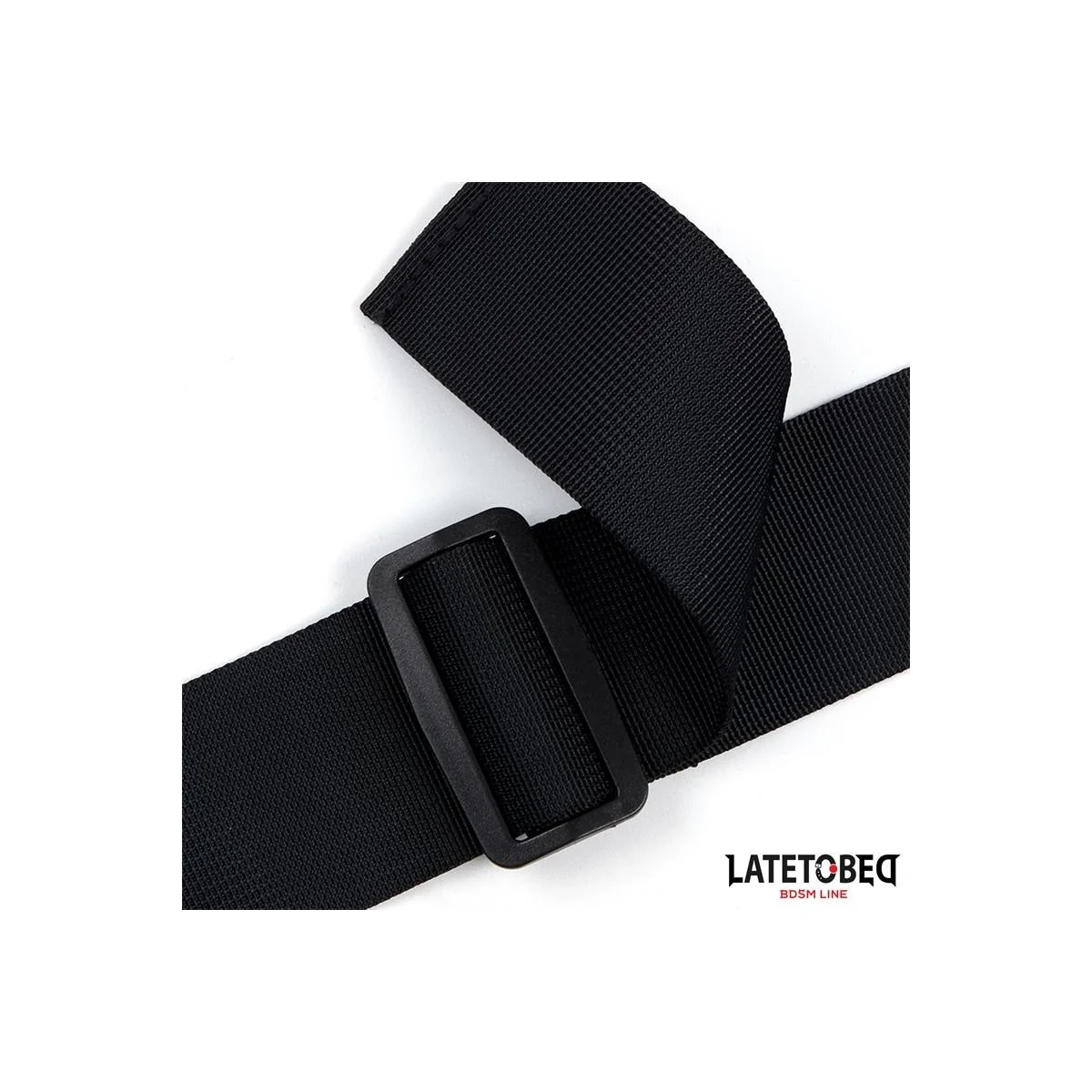 BAND-BONDAGE VON HALS BIS HANDGELENK VON LATETOBED BDSM LINE