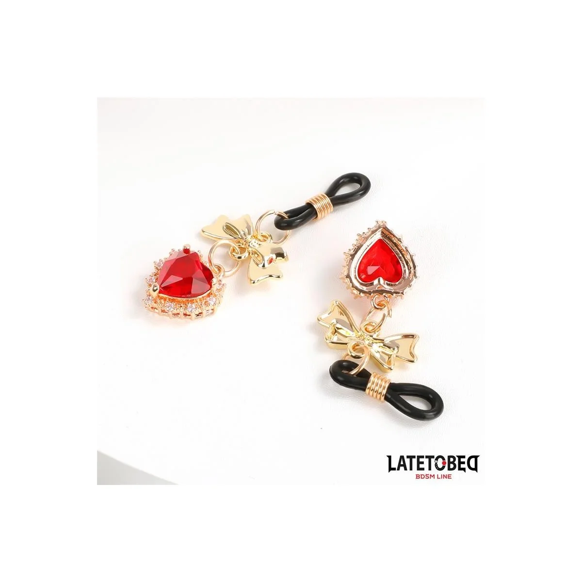 NIPPELKLEMMEN MIT EDELSTEIN-ANHÄNGER VON LATETOBED BDSM LINE