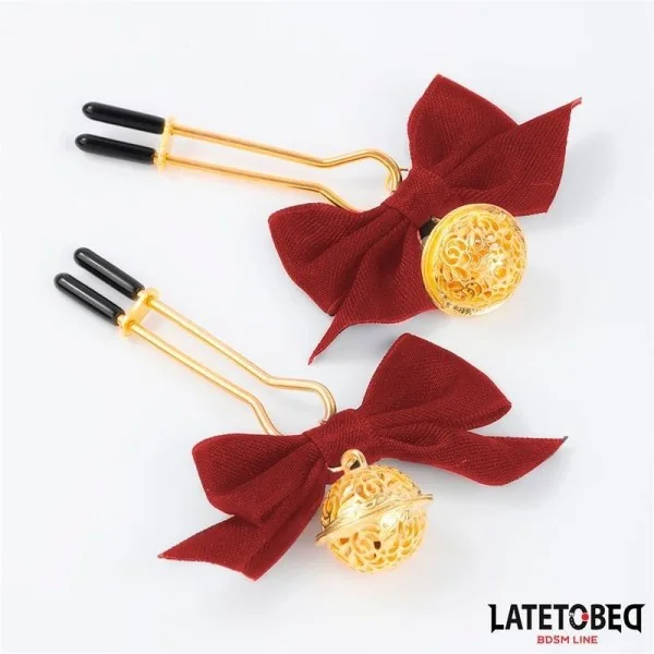 NIPPELKLEMMEN MIT ROTER SCHLEIFE VON LATETOBED BDSM LINE