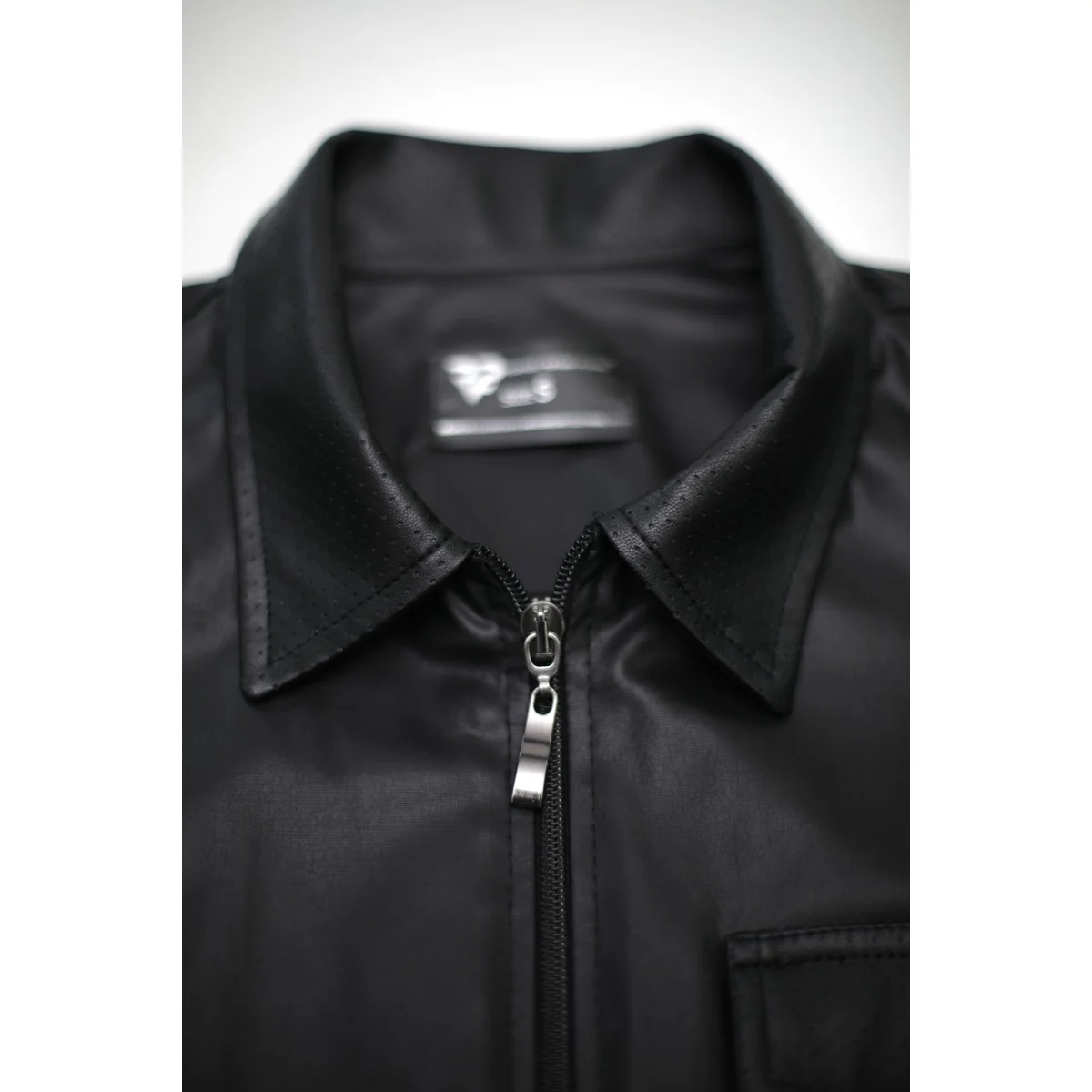 Herren T-Shirt Rmemilio001 Schwarz von Regnes Fetish Planet Red Mark 2 kaufen | Fesselliebe