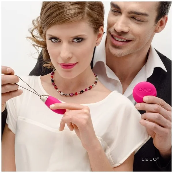 Lyla 2 Insignia Design Edition Cerise Massager-Ei von Lelo kaufen | Fesselliebe