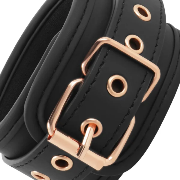 Fantasy-Handschellen aus Veganem Leder mit Noprene-Futter von Coquette Fantasy kaufen | Fesselliebe