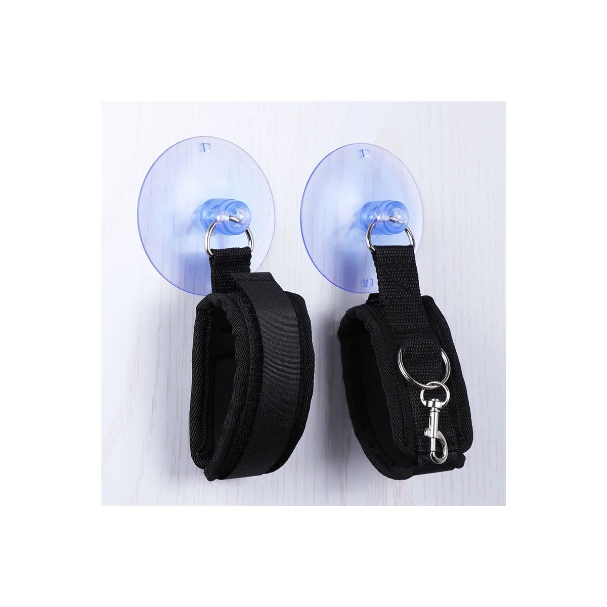 Handgelenkfessel mit Saugnapf von Ohmama Fetish kaufen | Fesselliebe