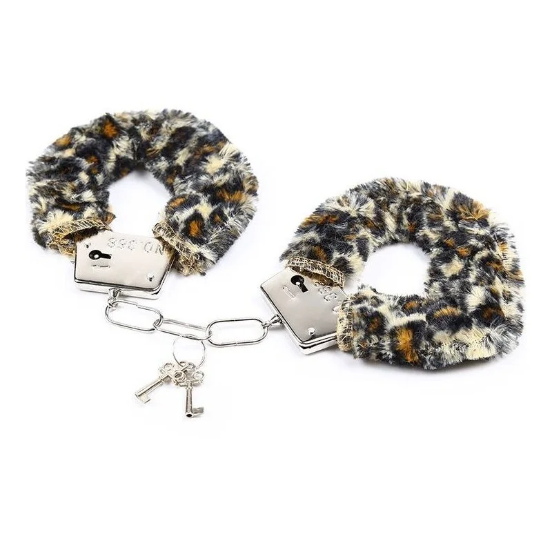 Samt Furlined Metall Handgelenk-Manschetten von Ohmama Fetish kaufen | Fesselliebe