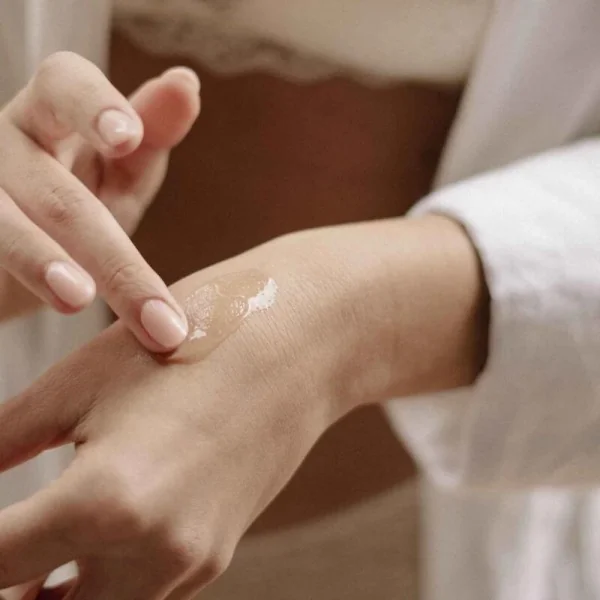 Orgasmisches Serum für Klitoris von Bijoux Au Naturel kaufen | Fesselliebe