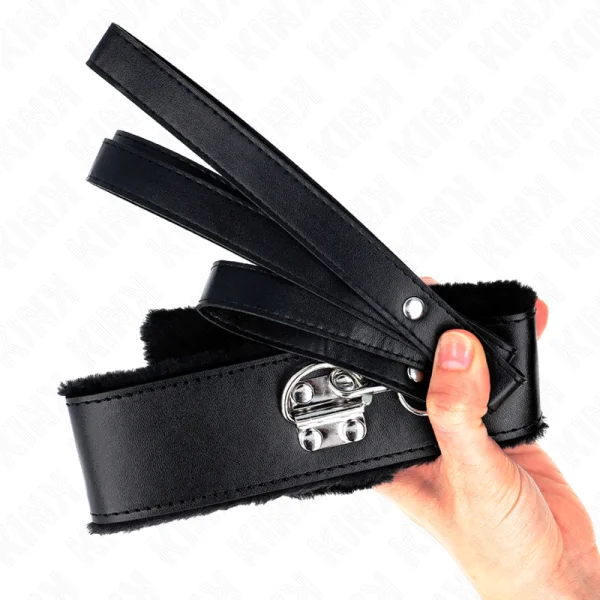 Halskette mit Leine 116 cm mit Silbernen Nieten Modell 4 Schwarz Verstellbar 40-48 cm X 6 cm von Kink Collar & Gag kaufen | Fesselliebe