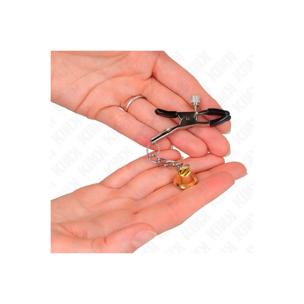 Goldene Nippelklemmen mit Glockenanhänger 6 cm von Kink Nipple Grip kaufen | Fesselliebe