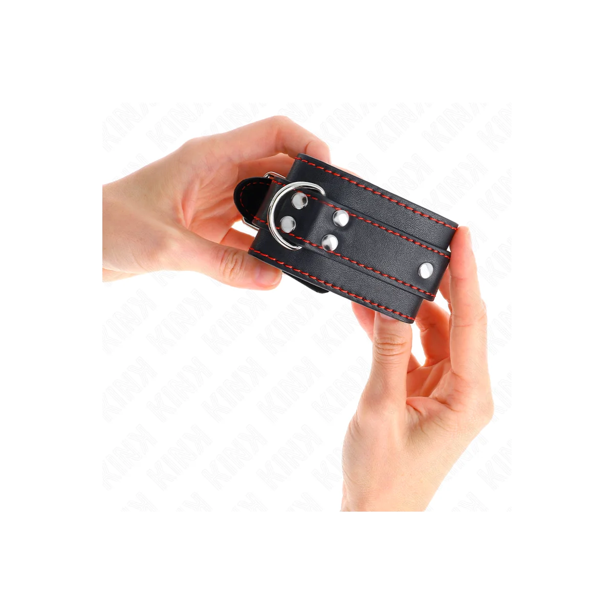 Handgelenkfesseln Schwarz mit Rotem Futter Verstellbar 20-28 cm X 5,5 cm von Kink Wrist Restraint kaufen | Fesselliebe