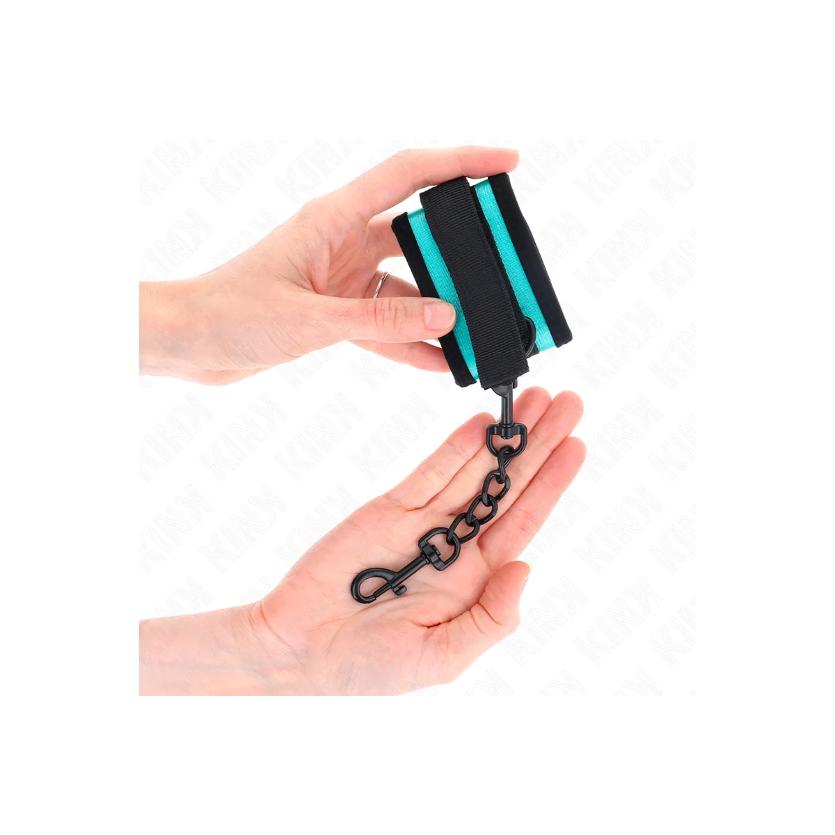 Nylon-Handfessel mit Klettverschluss Schwarz-Blau Verstellbar 18-32 cm X 5 cm von Kink Wrist Restraint kaufen | Fesselliebe