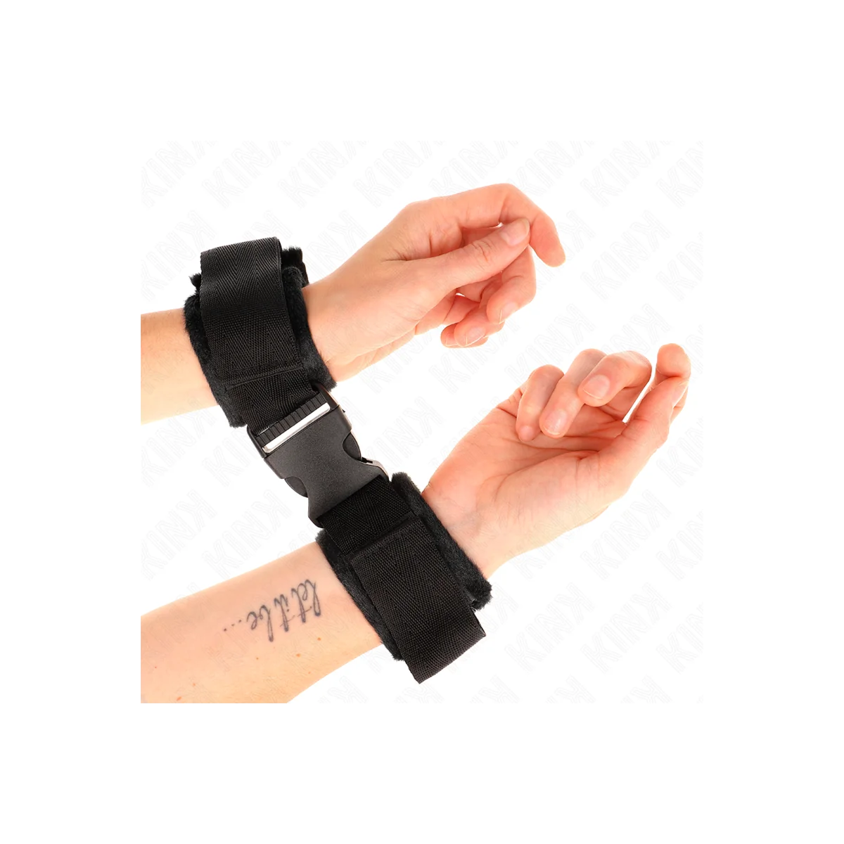 Nylon Bind-Handfesseln mit Klettverschluss Rot-Schwarz Modell 1 Verstellbar 25-35 cm X 6 cm von Kink Wrist Restraint kaufen | Fesselliebe