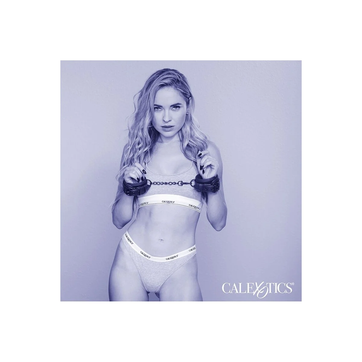 Nocturnal Leder Handgelenk Manschetten Verstellbar Schwarz von Calexotics kaufen | Fesselliebe