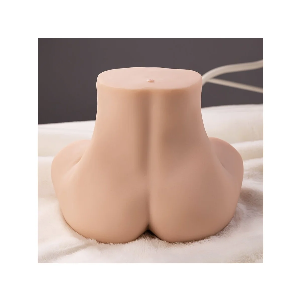 MAYA REALISTISCHER MASTURBATOR MIT SAUGFUNKTION FÜR VAGINA UND ANUS, VIBRATION UND SAUGFUNKTION, 4,5 KG VON XISE