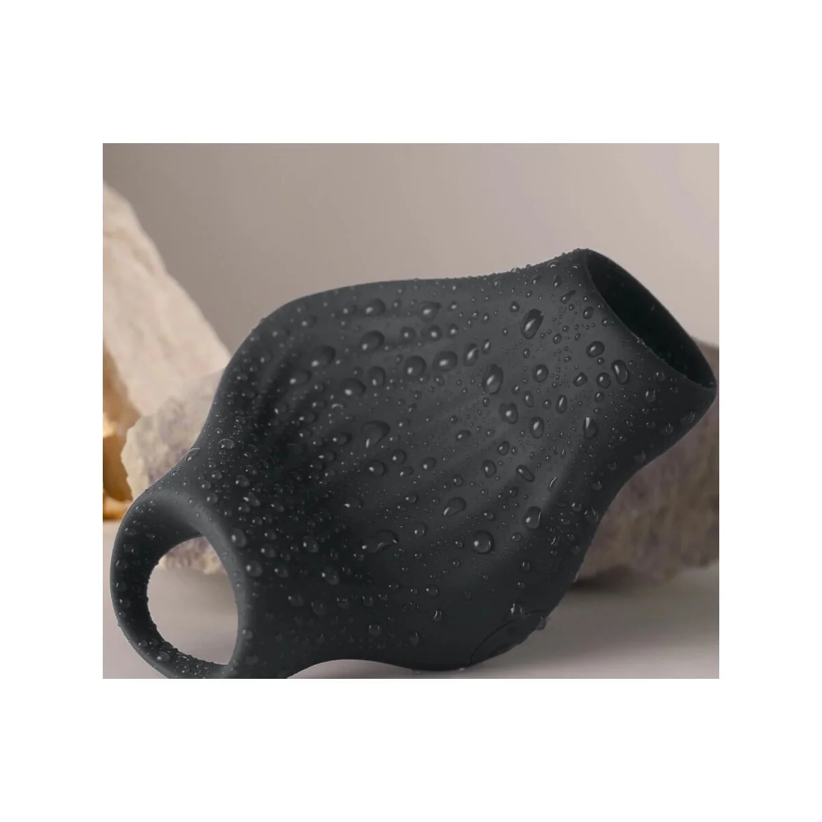 PALM SCHWARZER FLEXIBLER VIBRATOR-MASTURBATOR VON ROCKS-OFF