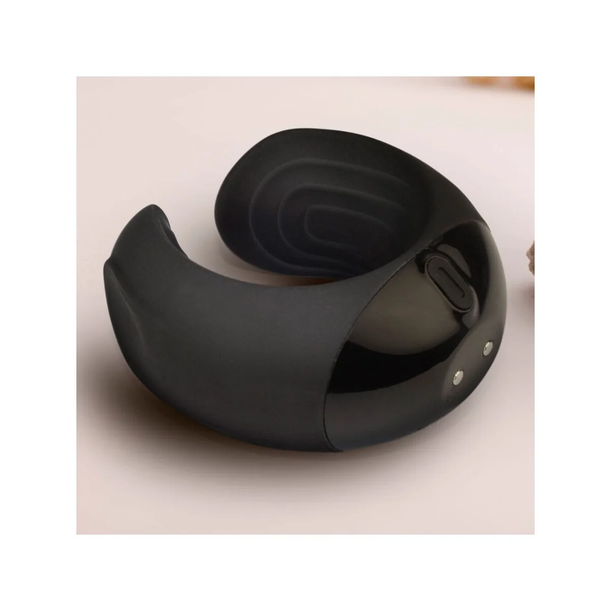 ECHO SCHWARZER VIBRATOR-MASTURBATOR VON ROCKS-OFF