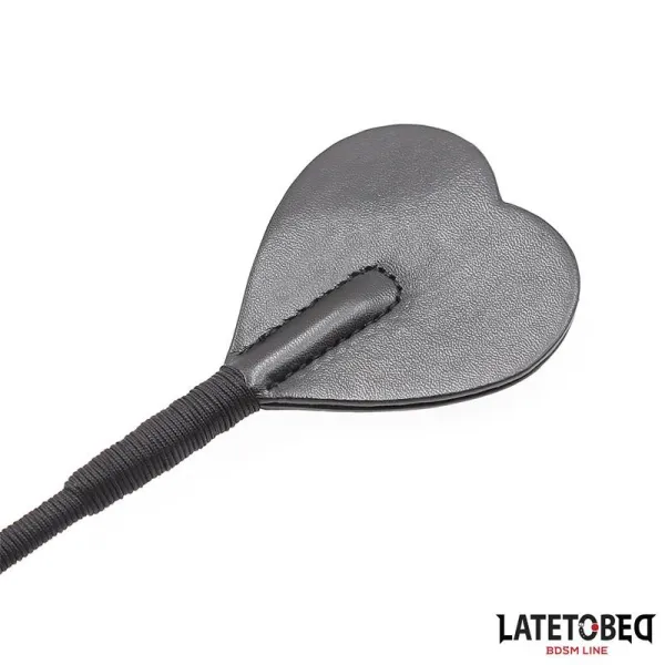 Peitsche mit Herzform, Schwarz, 60 cm von Latetobed BDSM Line | Fesselliebe.de