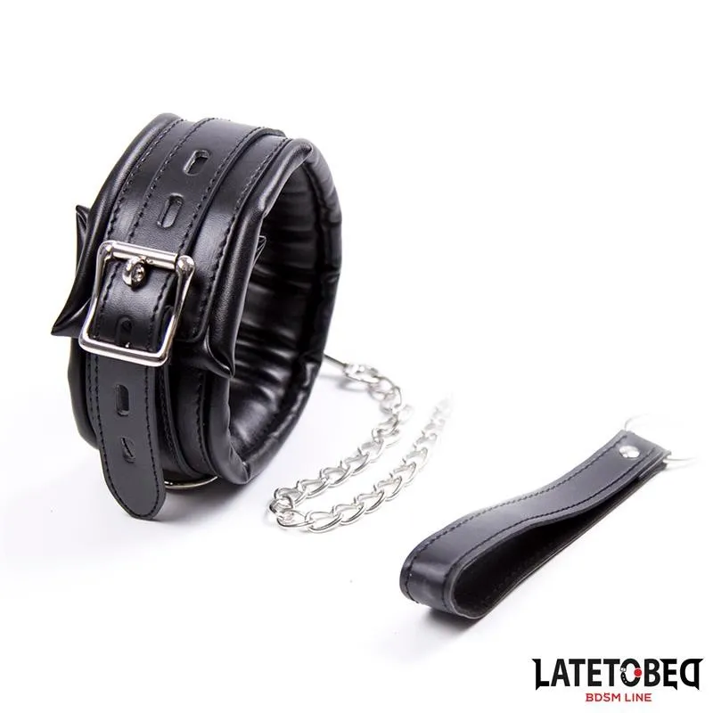 Gepolstertes Halsband mit Leine von Latetobed BDSM Line | Fesselliebe.de