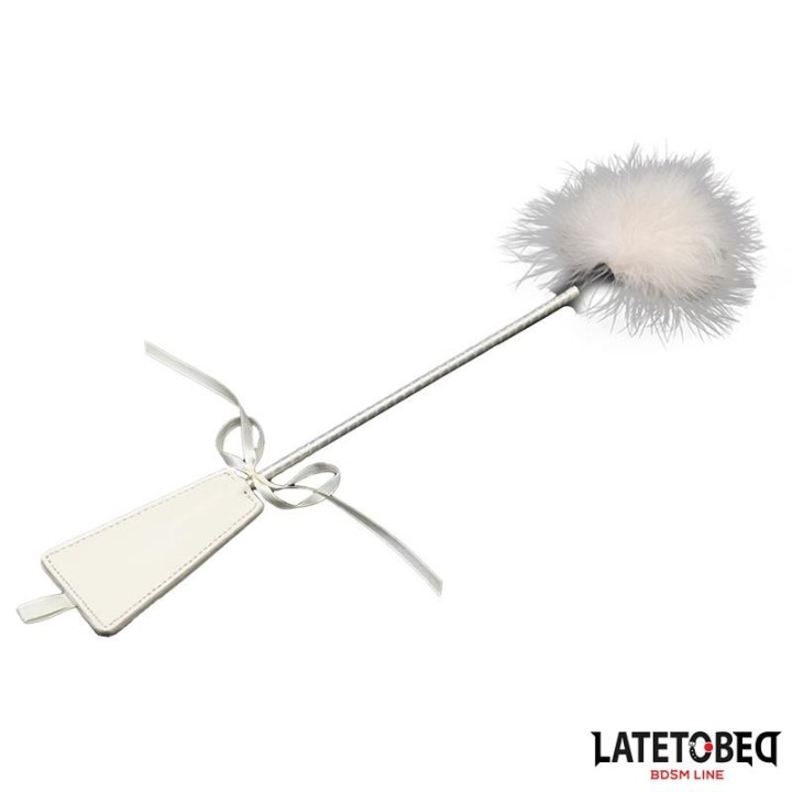 Bowknot-Feder-Kitzler-Paddel von Latetobed BDSM Line | Fesselliebe.de